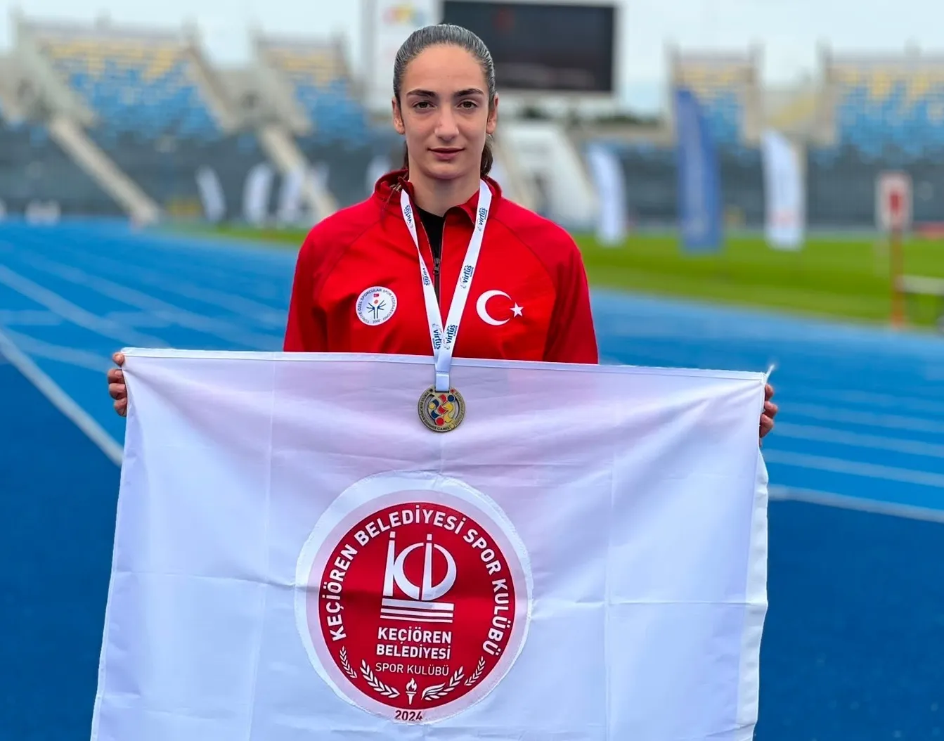 Keçiörenli özel sporcular Avrupa arenasında madalyaları topladı