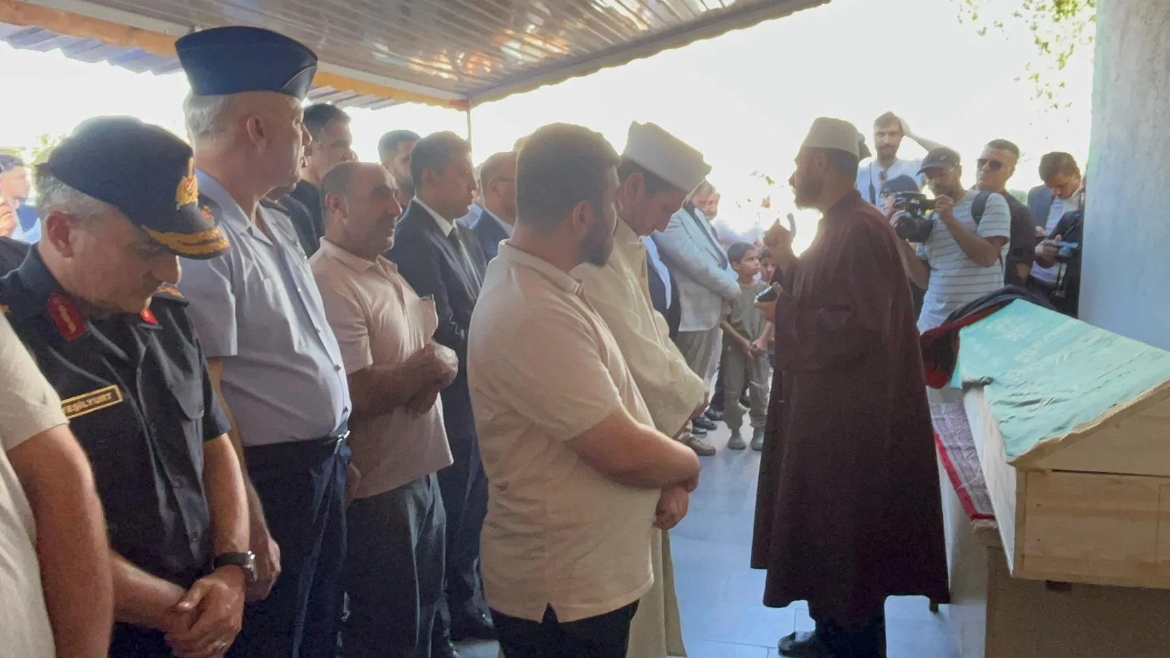 Şile’de boğulan genç hakim yardımcısı son yolculuğuna uğurlandı