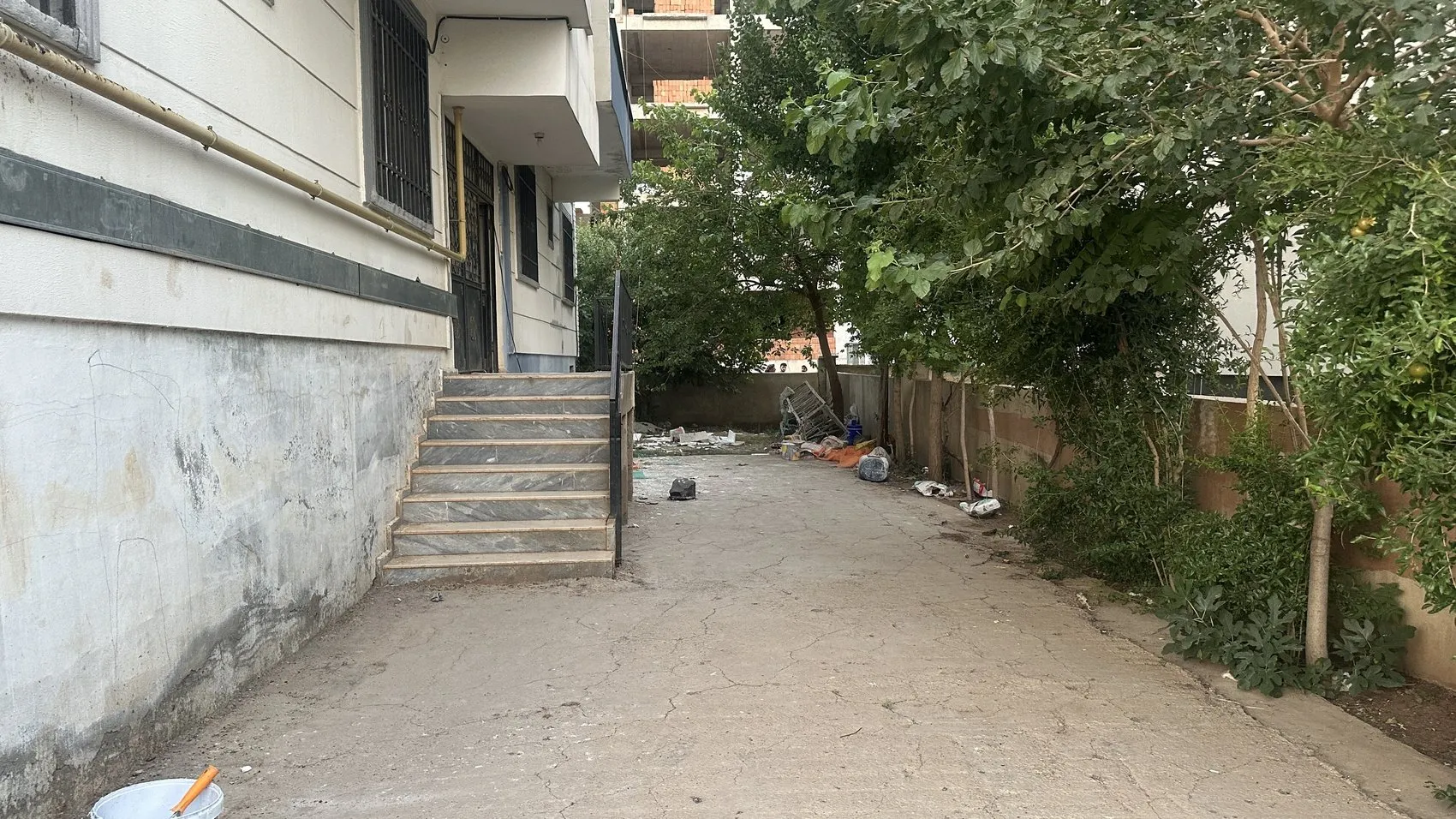 Siverek’te boya işçisi iki genç inşaattan düşerek can verdi
