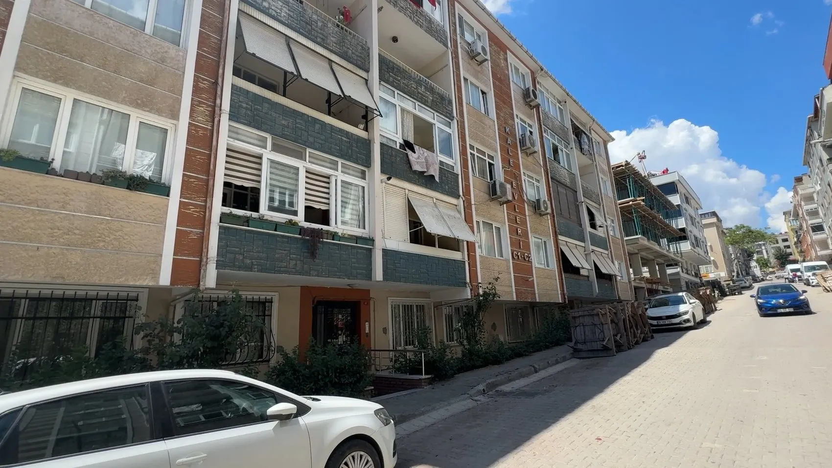 Avcılar'da kentsel dönüşüm isyanı Bir daire sahibi 14 saat eylem yaptı