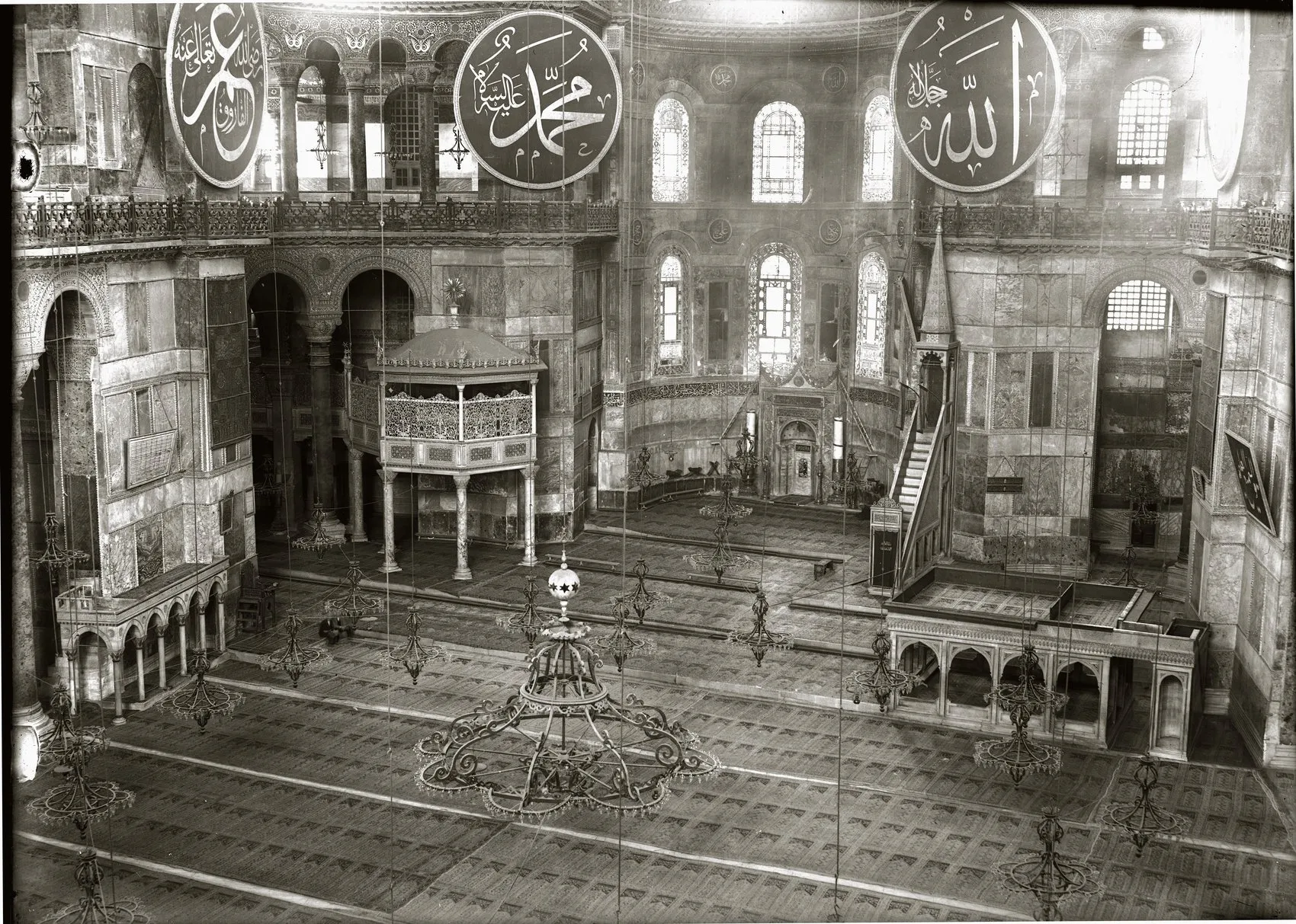Ayasofya tarihine ışık tutan özel çalışma okuyucuyla buluştu