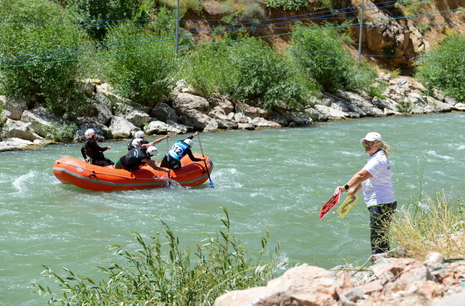 Çatak sularında rafting heyecanı sona erdi