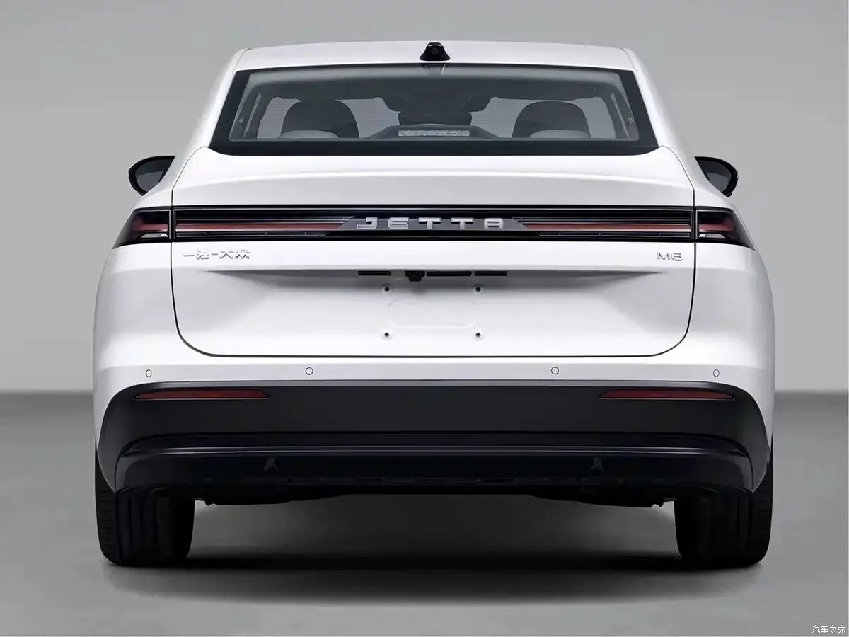 Elektrikli Jetta'nın iç mekanı sızdı: Tesla'ya benziyor