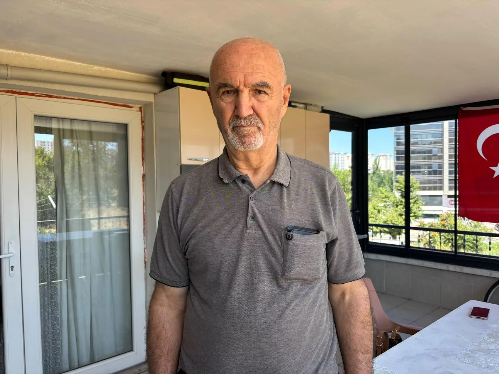 Genç kızlara tacize müdahale eden emekliyi dövüp serbest kaldılar