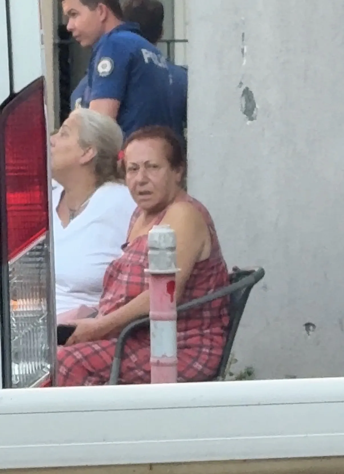 Şişli’de evinin penceresinden düşen kadın hayatını kaybetti