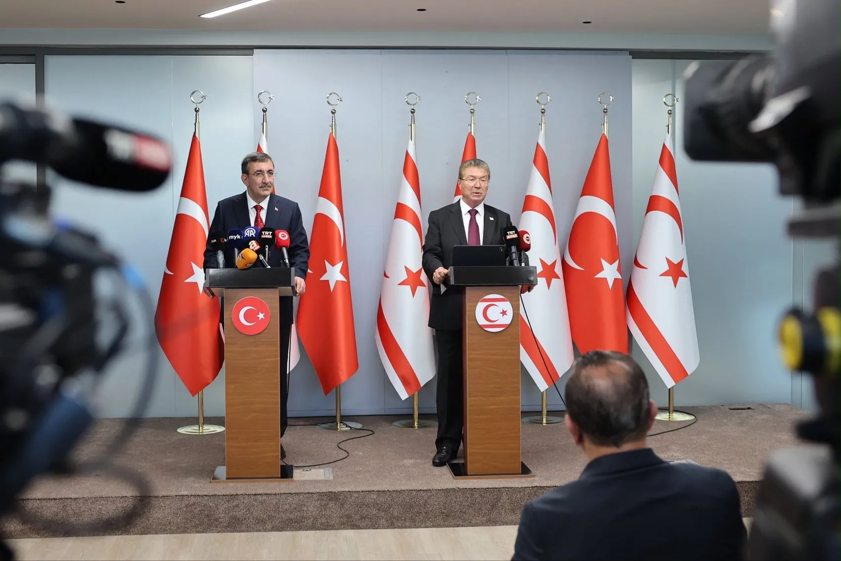 Türkiye Kıbrıs'ın ormanlarını korumak için harekete geçti