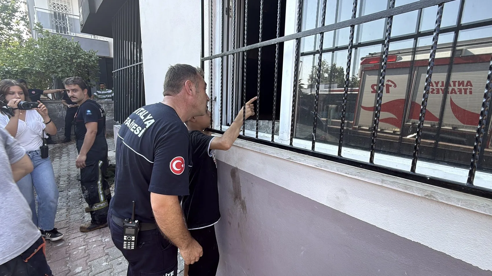 Antalya'da küçük çocuğun sebep olduğu yangın yürekleri ısıttı