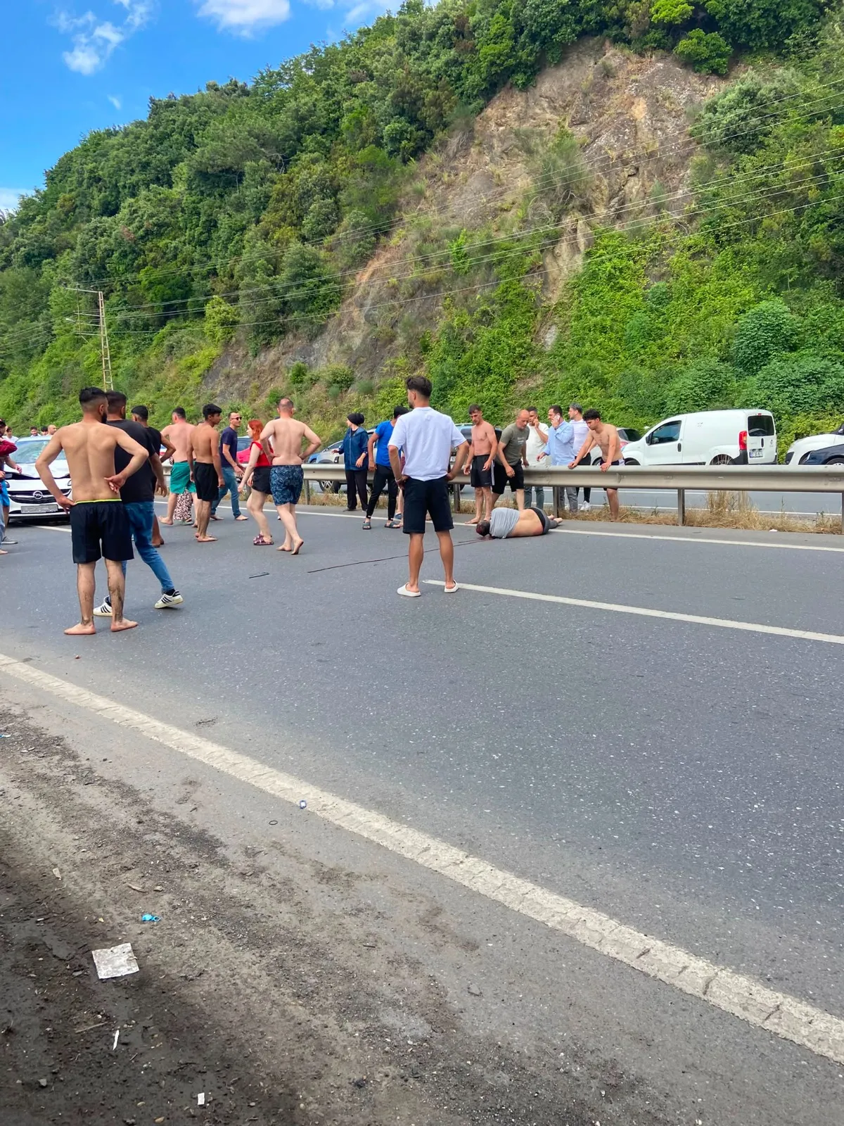 Zonguldak'ta korkunç kaza Baba ve 3 yaşındaki oğlu yaralandı
