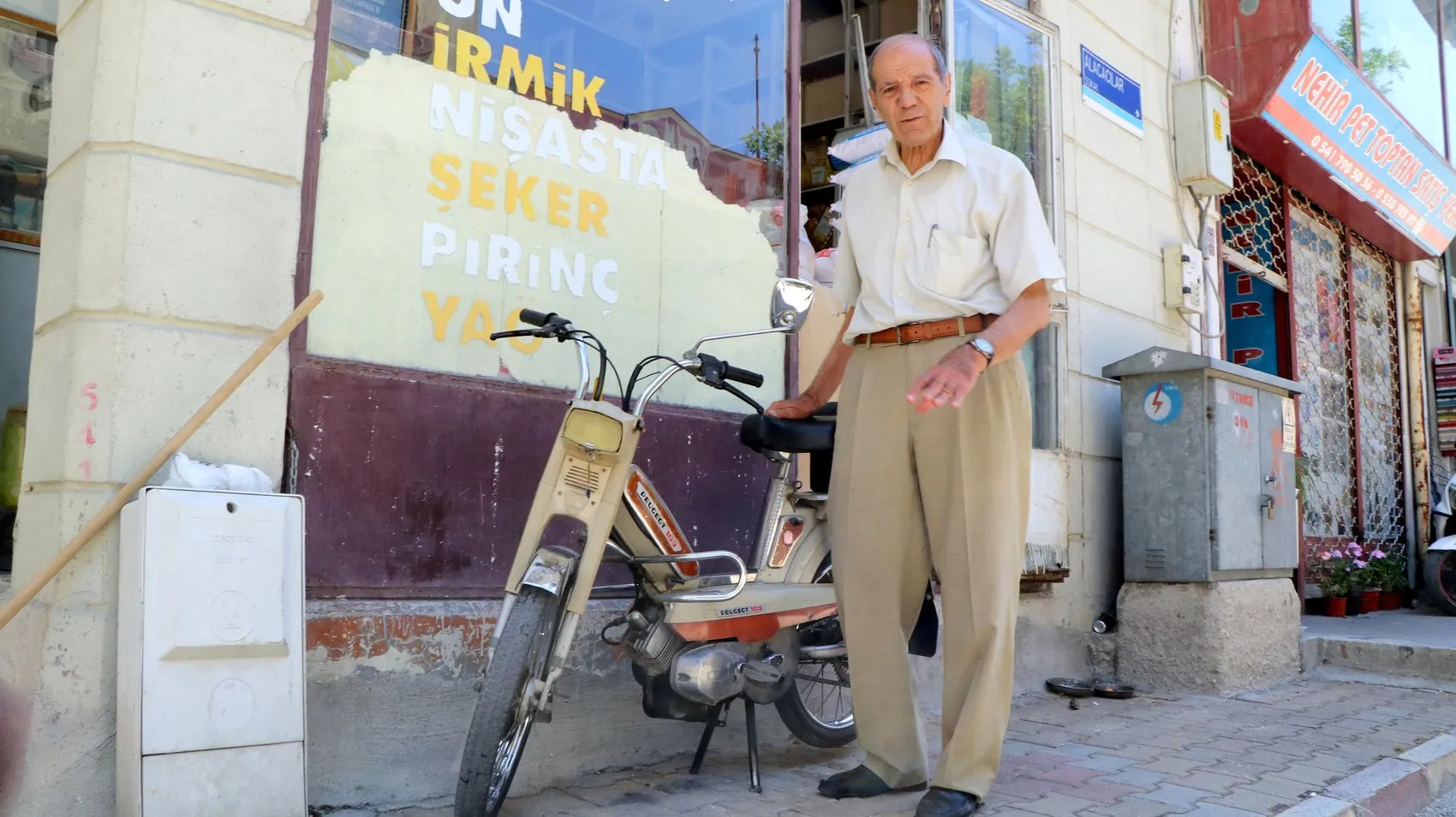 Burdur’da yarım asırlık sadakat 1976 model motorunu hala kullanıyor