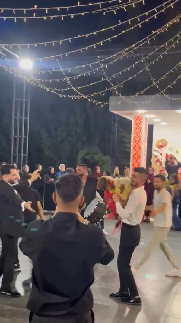 Osmaniyeli damada arkadaşından beklenmedik canlı düğün hediyesi