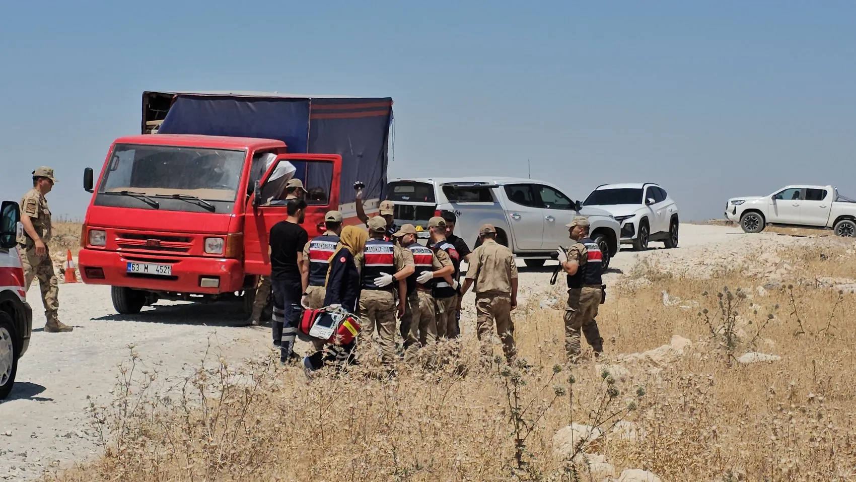 Şanlıurfa'da araç içinde şüpheli ölüm