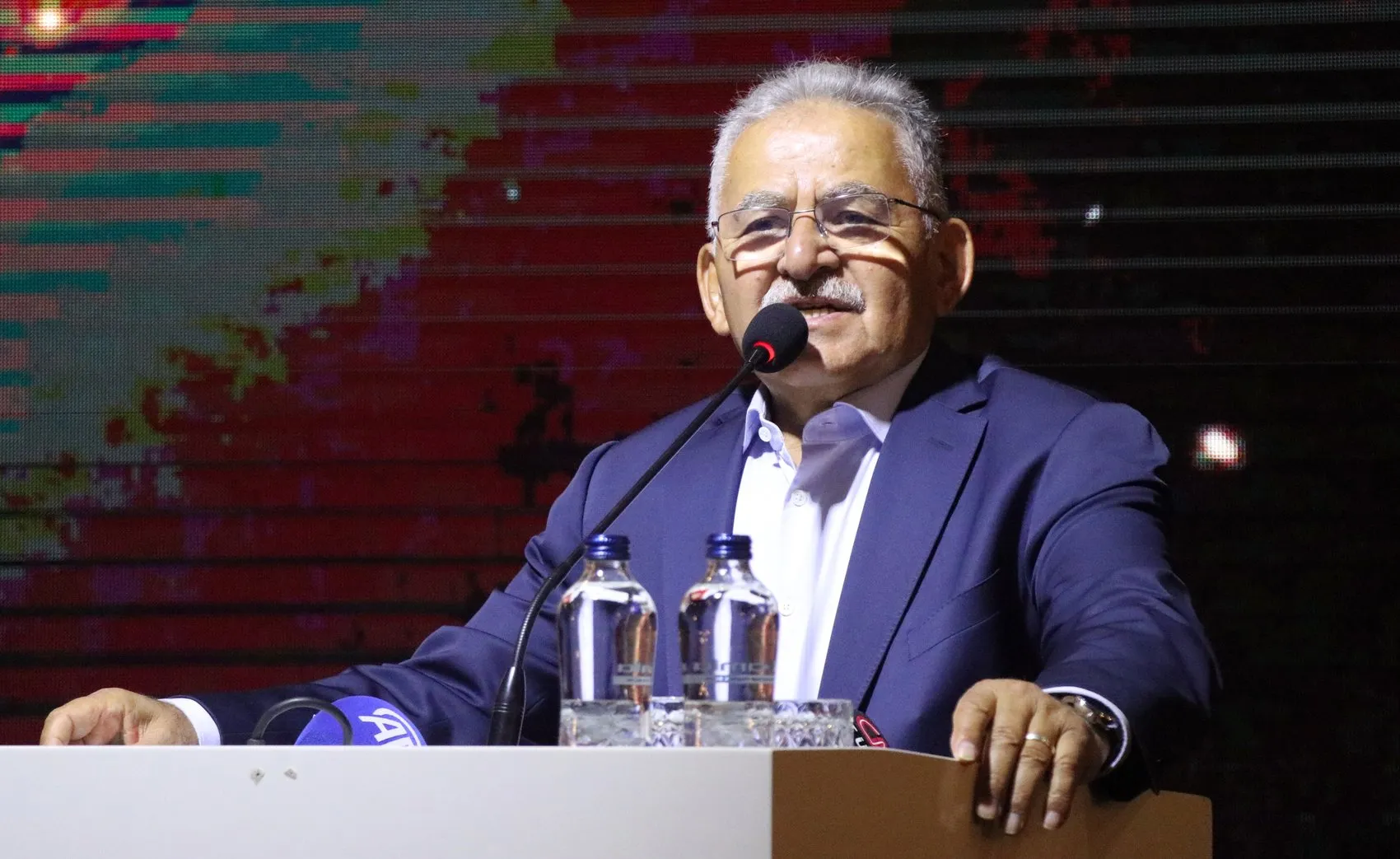 Kayseri'de basın dünyasının başarılı isimleri ödüllerine kavuştu