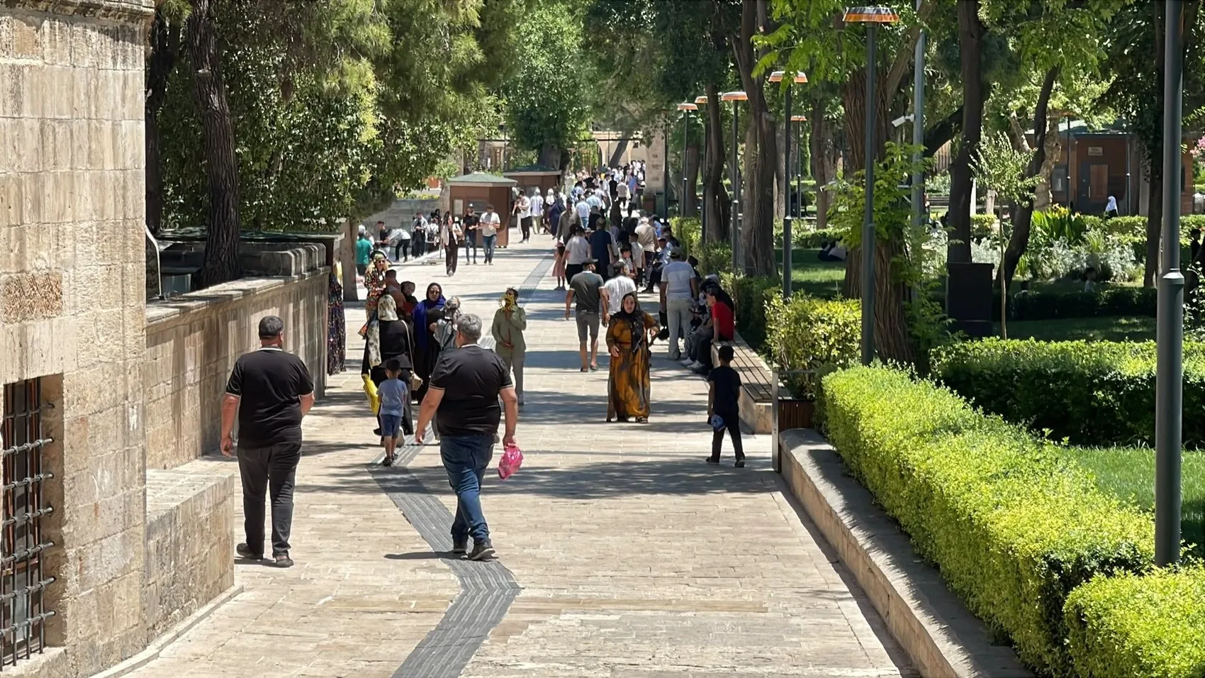 Şanlıurfa kavurucu sıcaklarla imtihan veriyor