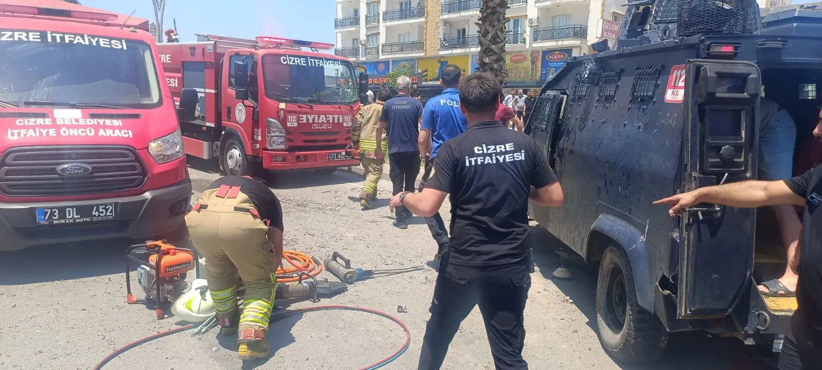 Cizre'de zırhlı aracın kaza yapması sonucu iki polis yaralandı