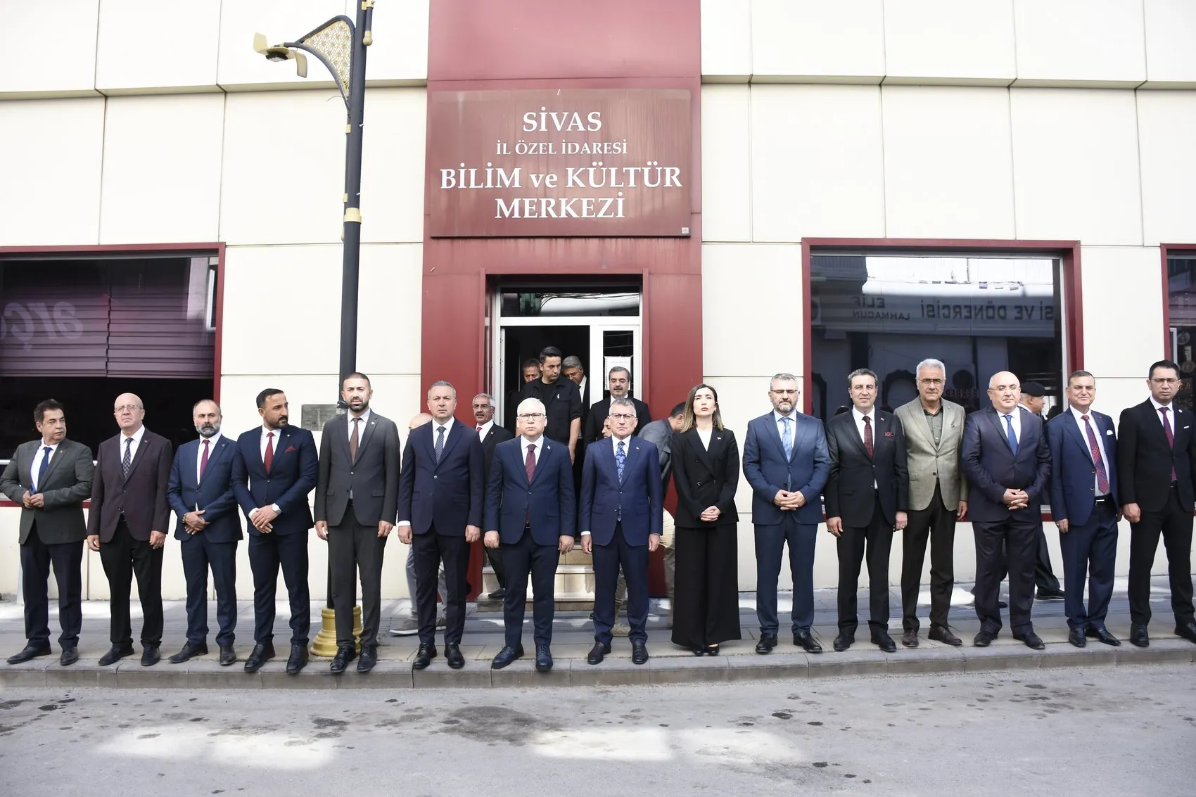 Sivas 2 Temmuz’un 33’üncü yılında hayatını kaybedenleri andı