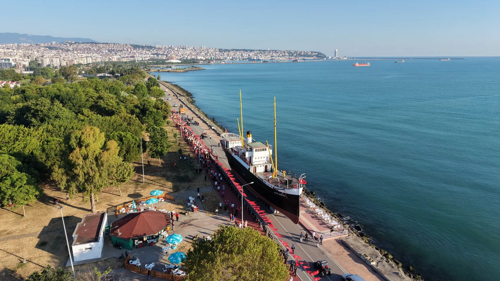 Bandırma Vapuru Samsun sokaklarında tarihi yolculuğuna çıktı