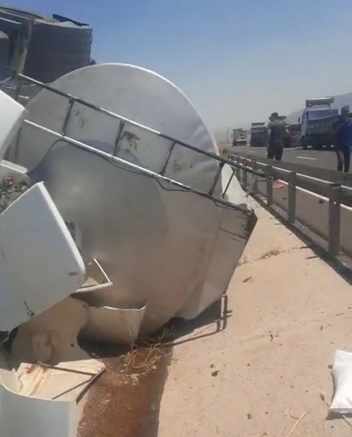 Silopi’de tanker kazası 25 yaşındaki sürücü hayatını kaybetti