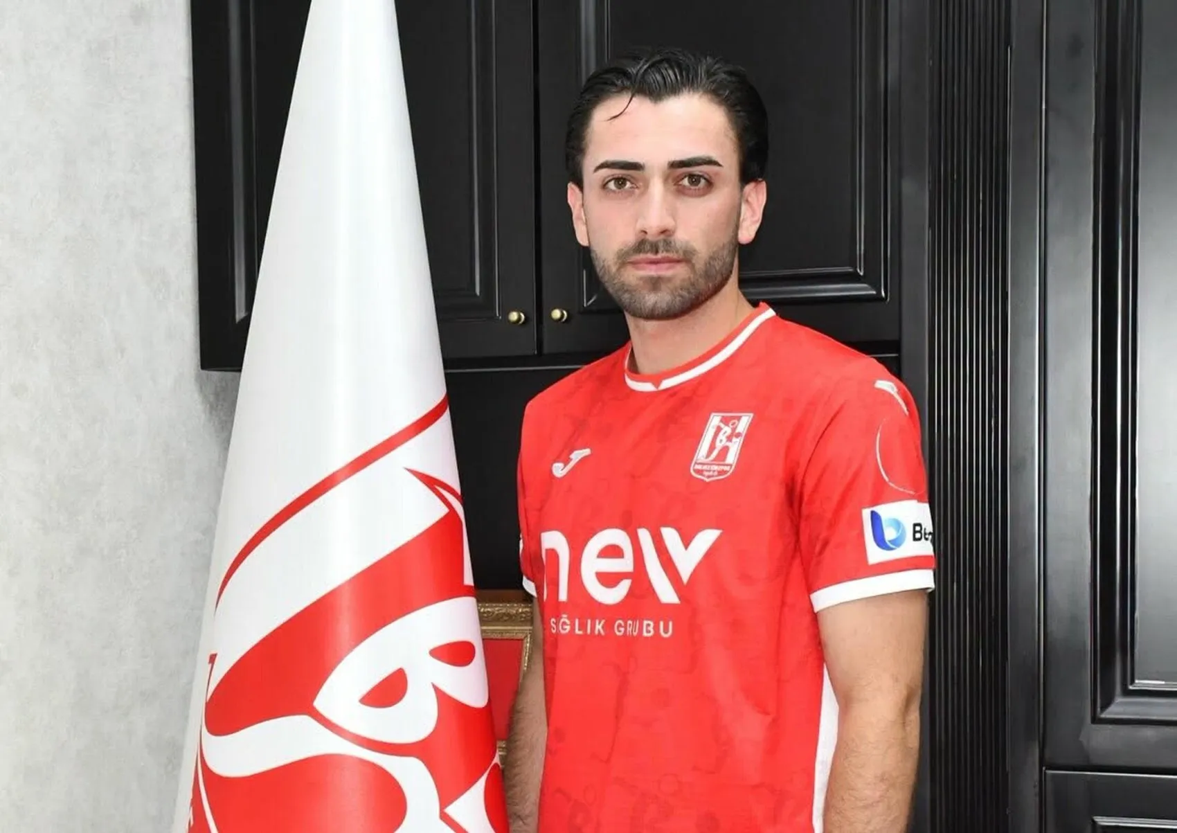 Balıkesirspor kanat hattına takviye yaptı