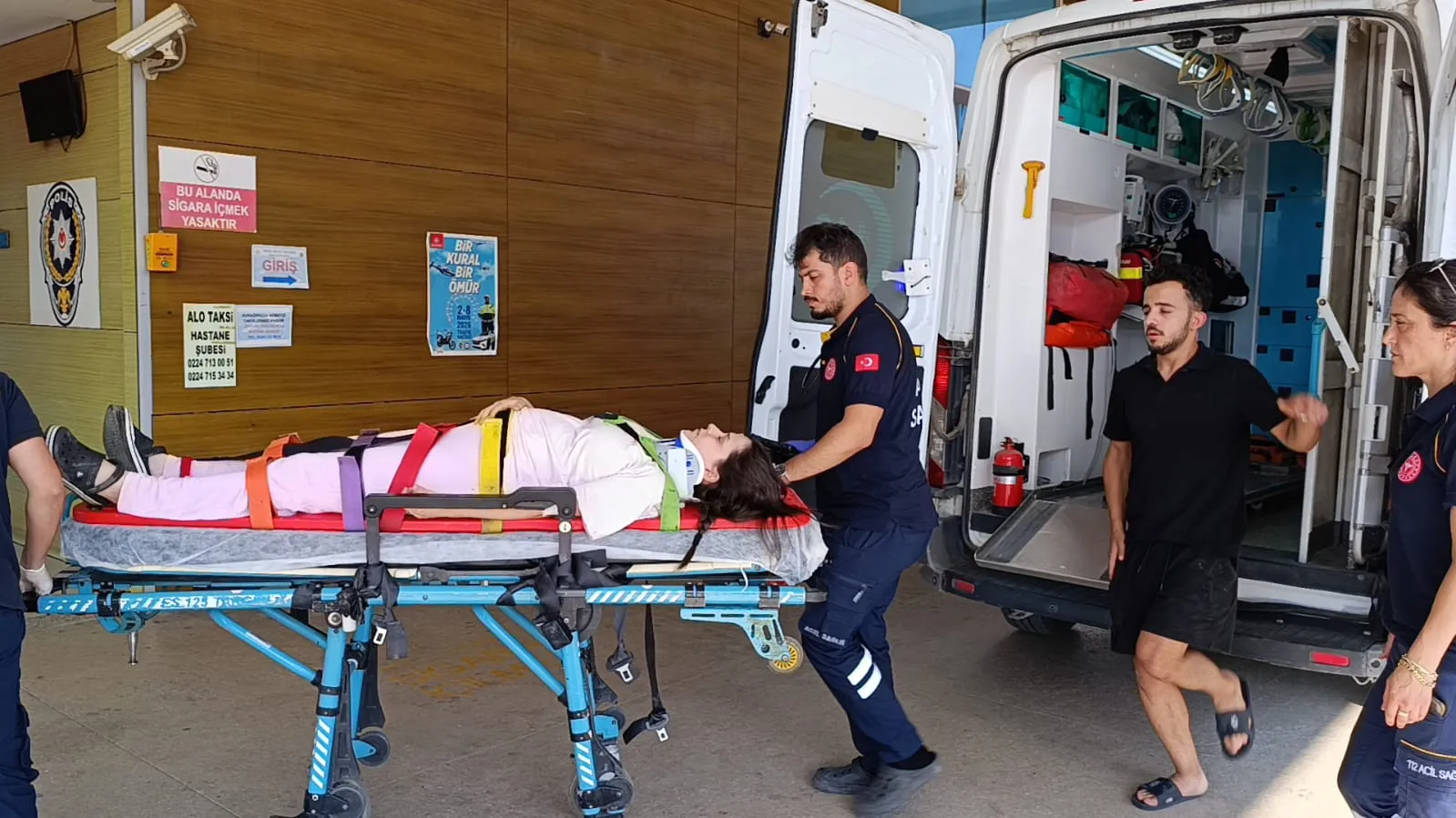 İnegöl'de kontrolden çıkan otomobil takla attı