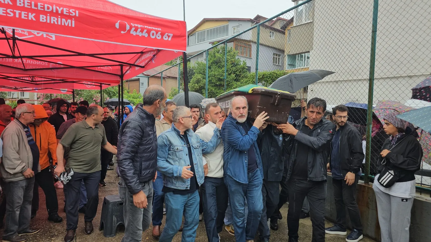 Rusya'daki İHA saldırısında hayatını kaybeden çarkçıbaşı son yolculuğuna uğurlandı