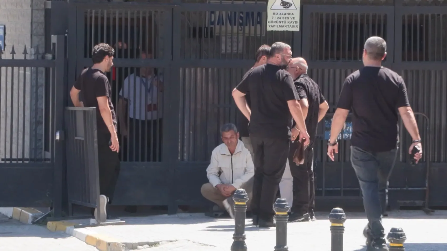 Los Angeles’ta hayatını kaybeden çiftin cenazeleri Türkiye’de defnedildi