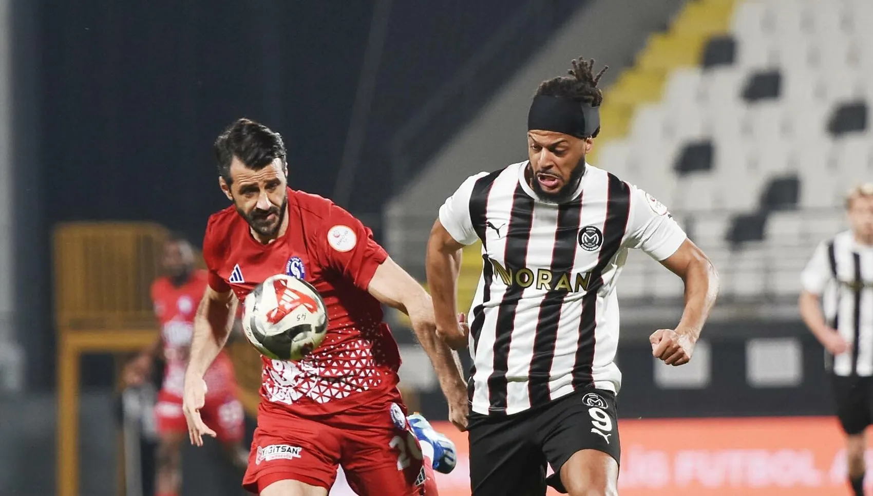 Manisa FK’nın golcüsü Lois Diony takımdan ayrılıyor