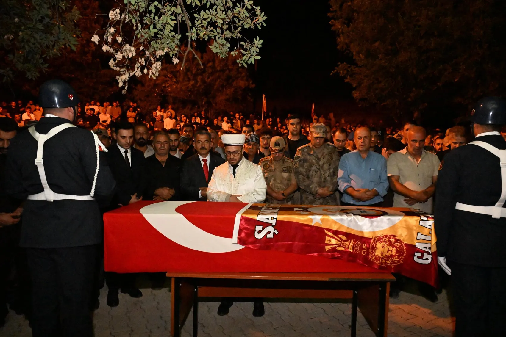 26 yaşındaki uzman çavuş halı sahada hayatını kaybetti