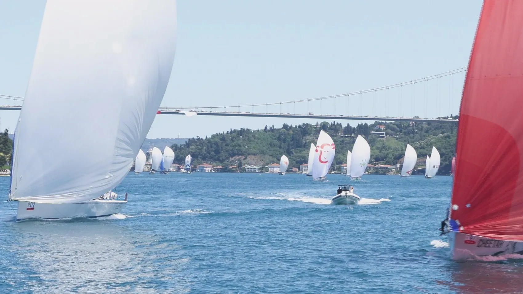 İstanbul Boğazı'nda dev yelken yarışı heyecanı başladı