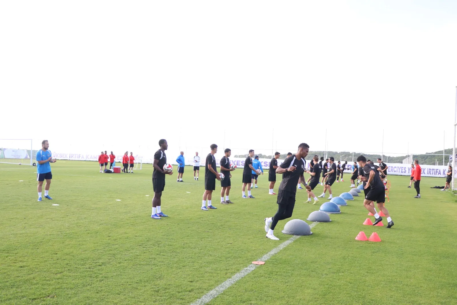 Manisa FK yeni sezonu Erciyesin zirvesinde açıyor