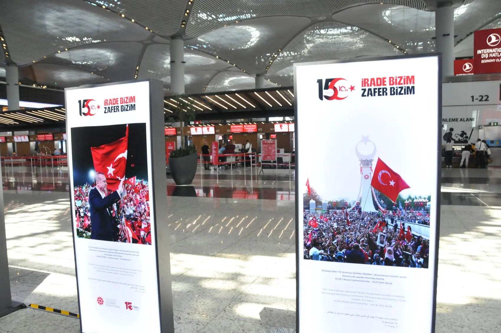 15 Temmuz'un izleri havalimanlarına taşındı