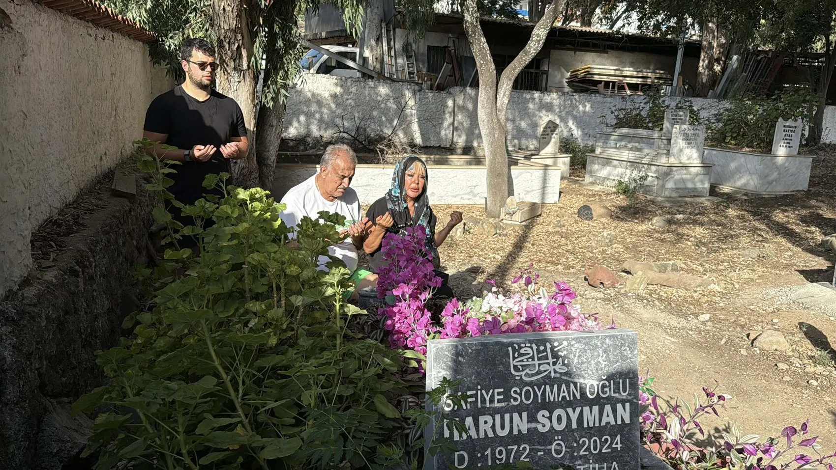 Safiye Soyman oğlu Harun için gözyaşı döktü