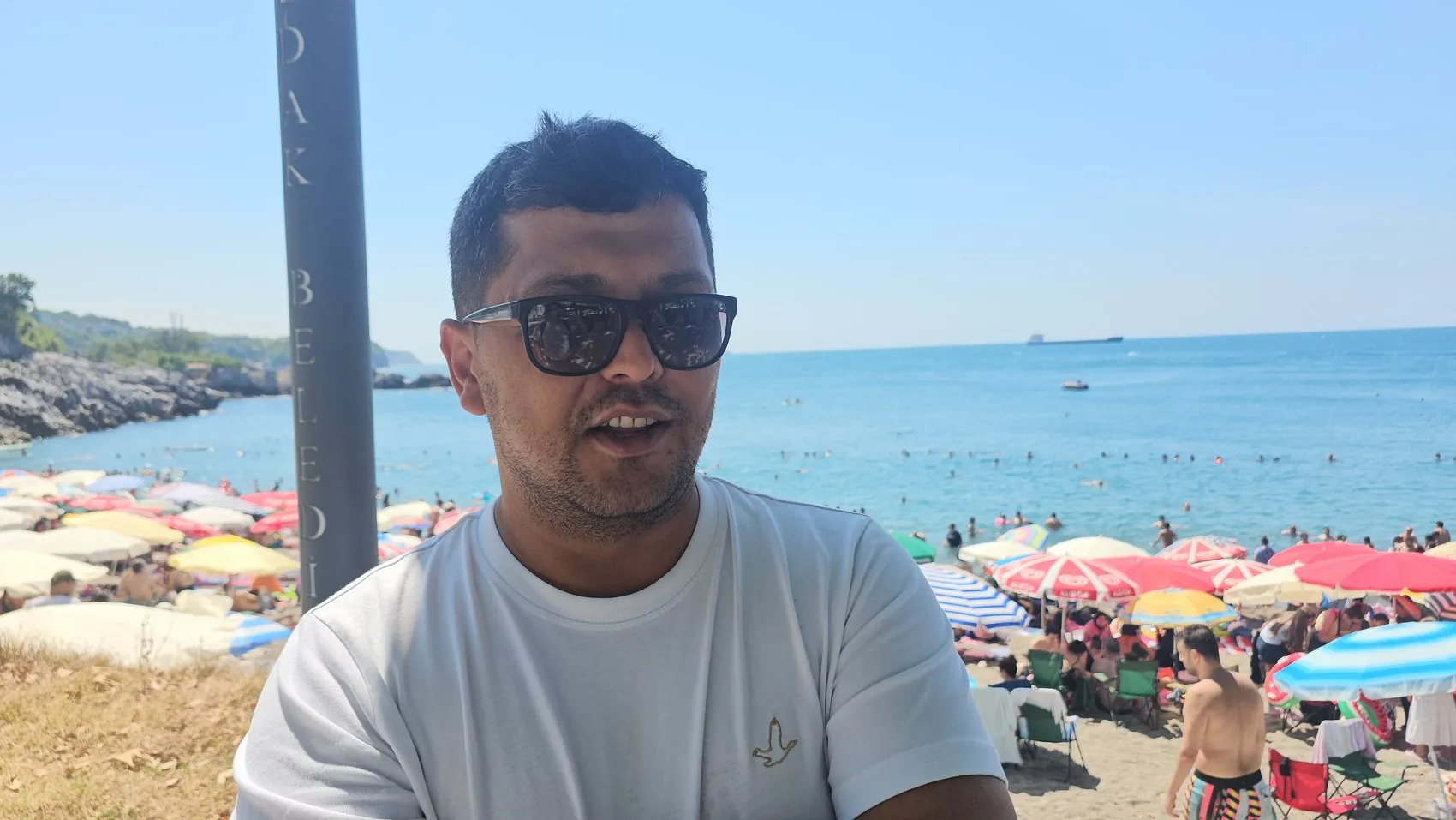 Zonguldak Kapuz Plajı'nda adım atacak yer kalmadı