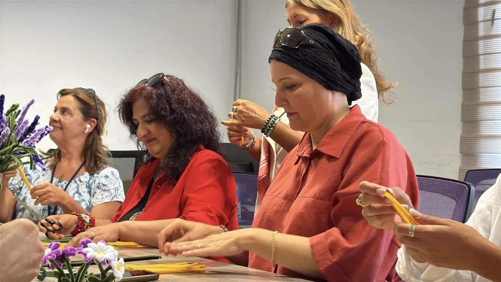 Kanser hastası kadınlar sanatla hayata tutunuyor