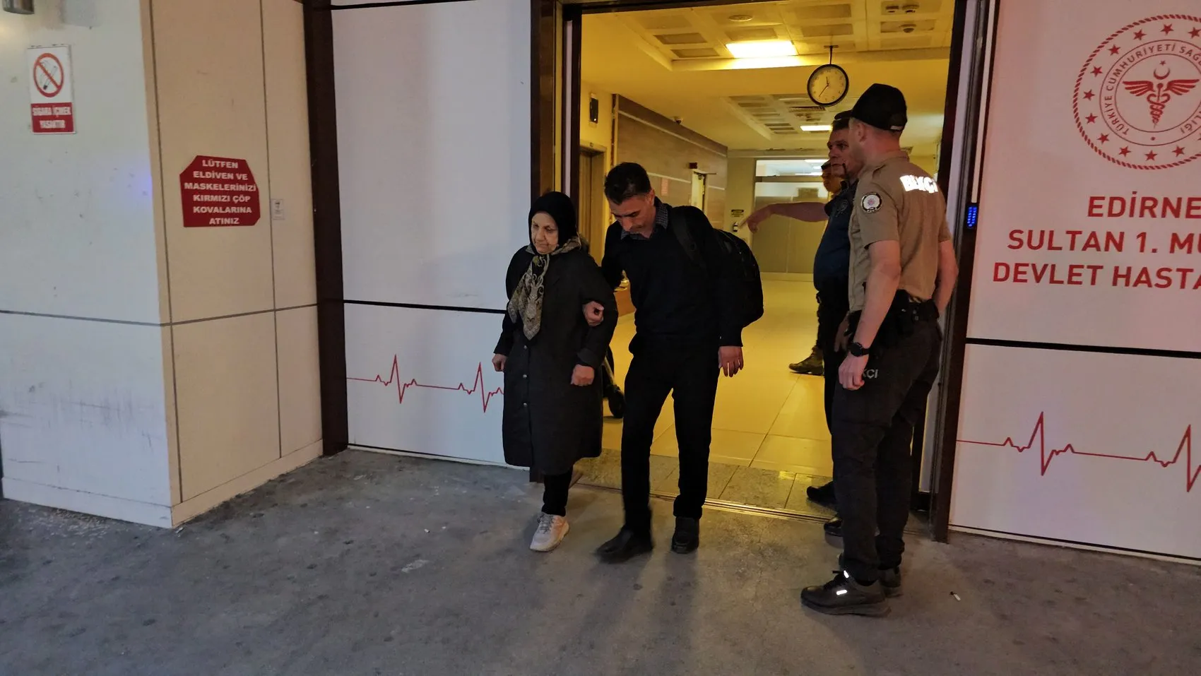 Edirne polisinden göçmen kaçakçılarına operasyon