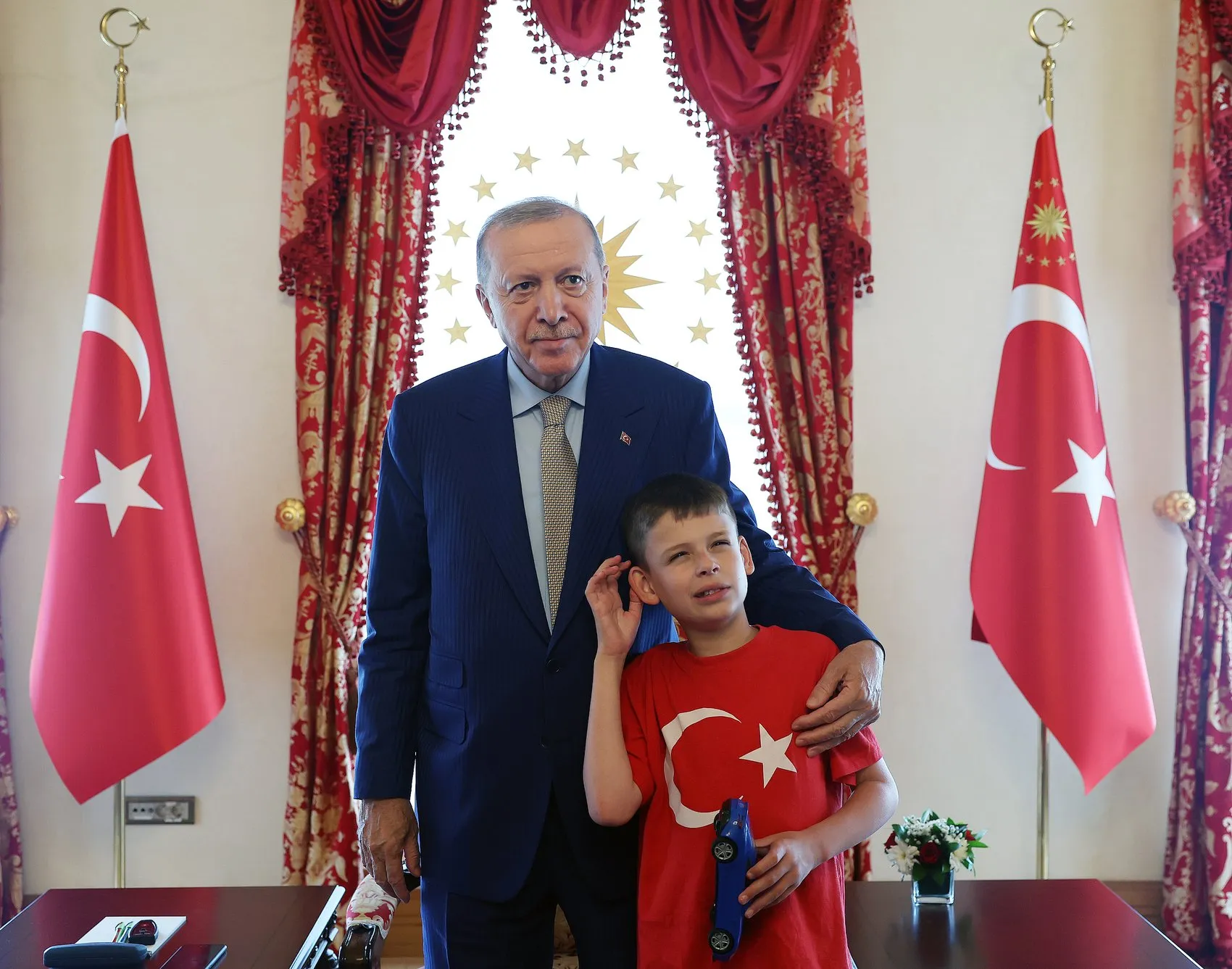 İngiliz çocuğun kekli barış mesajı İstanbul’a ulaştı