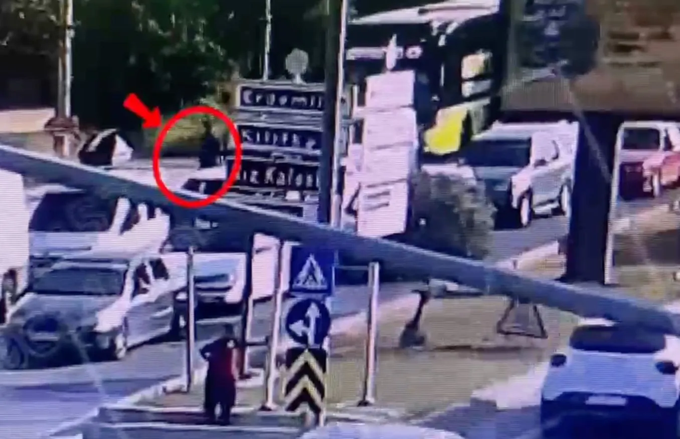 65 yıl aranan dolandırıcı Mersin’de toplu taşımada yakayı ele verdi