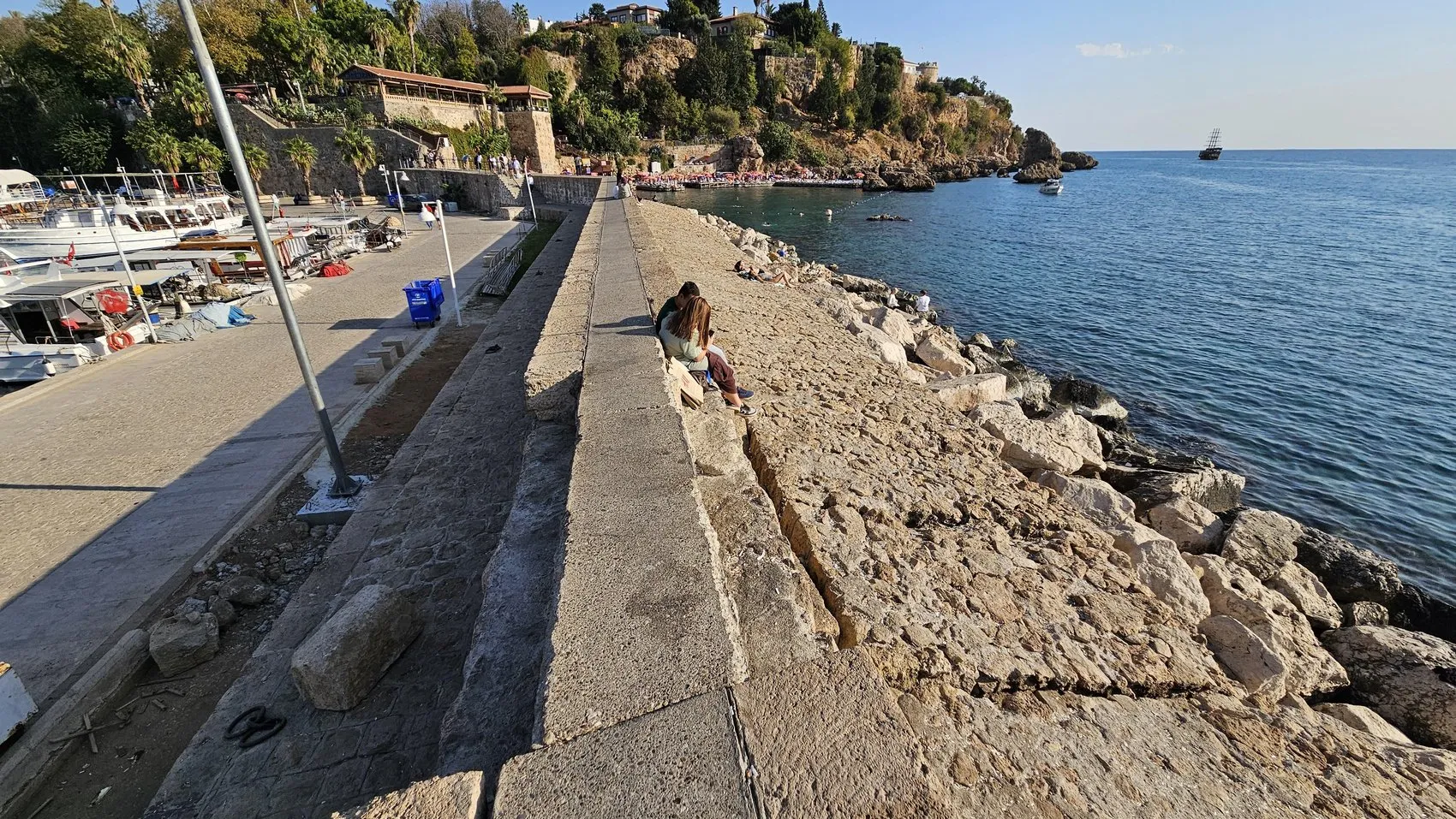 Antalya Yat Limanı mendireği tehlike saçıyor