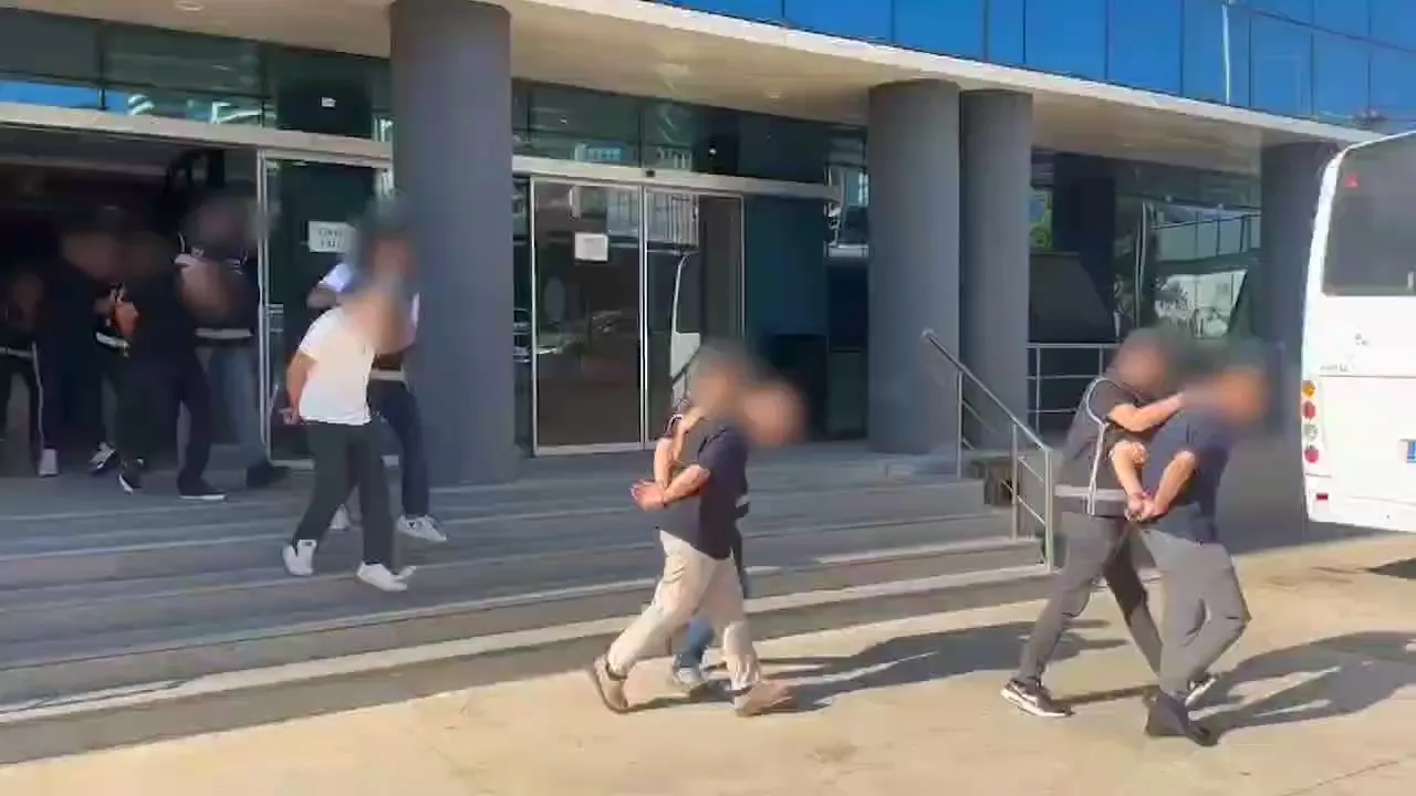 İznik’te tefecilik çetesine operasyon yapıldı
