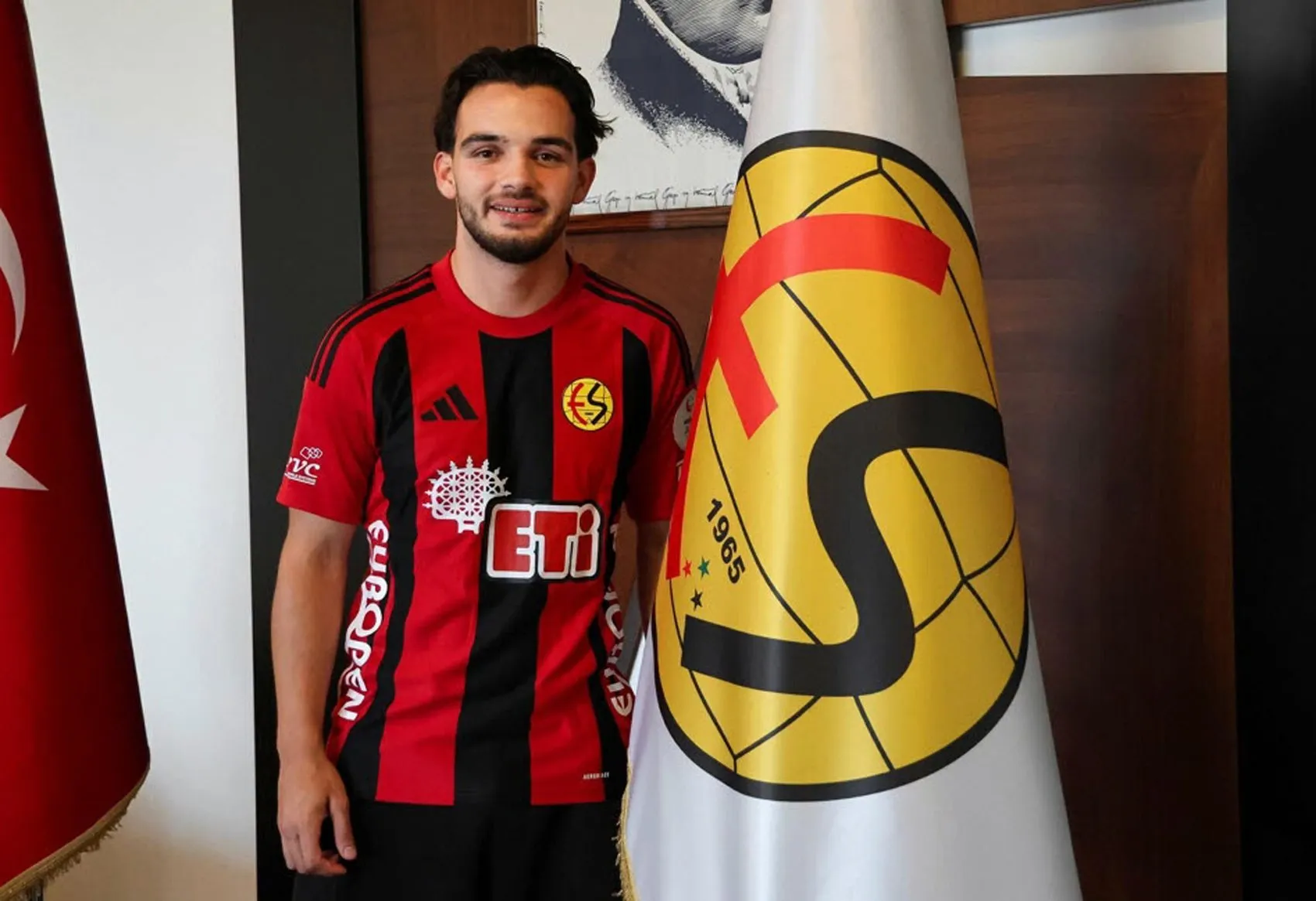 Altaylı Emre Tangeldi rotayı Eskişehir’e çevirdi