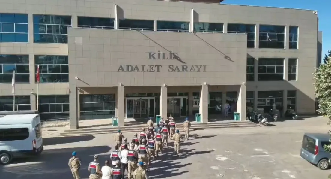 Jandarmadan 16 ilde eş zamanlı dev operasyon