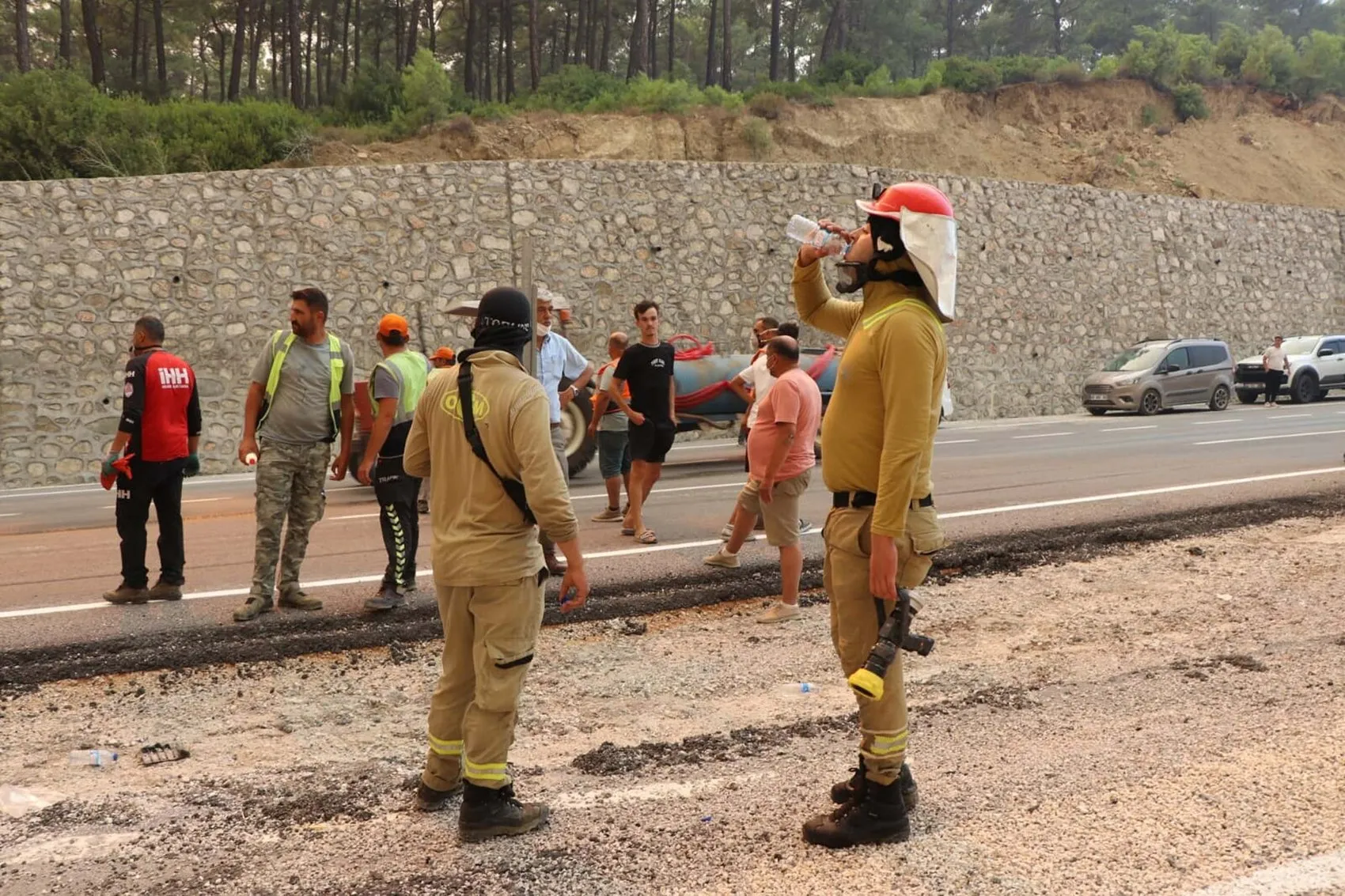 Seydikemer yanıyor 600 kişi tahliye edildi