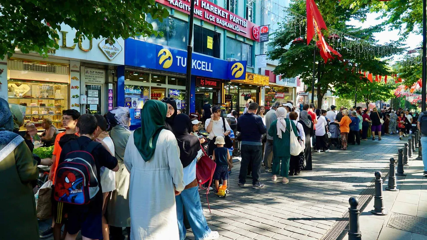 Kağıthane meydanında aşure bereketi