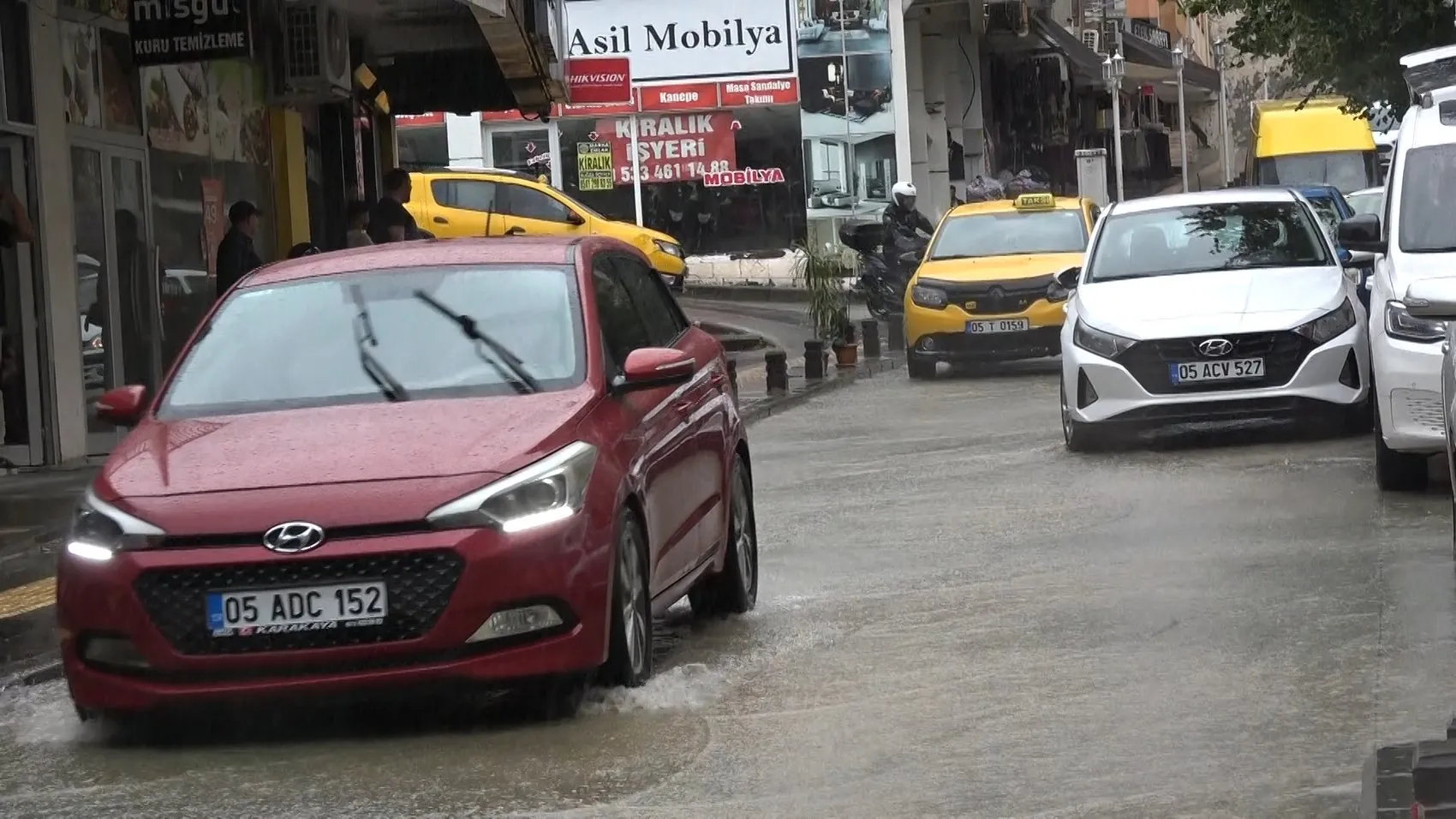 Amasya'da turuncu alarm hayatı yavaşlattı