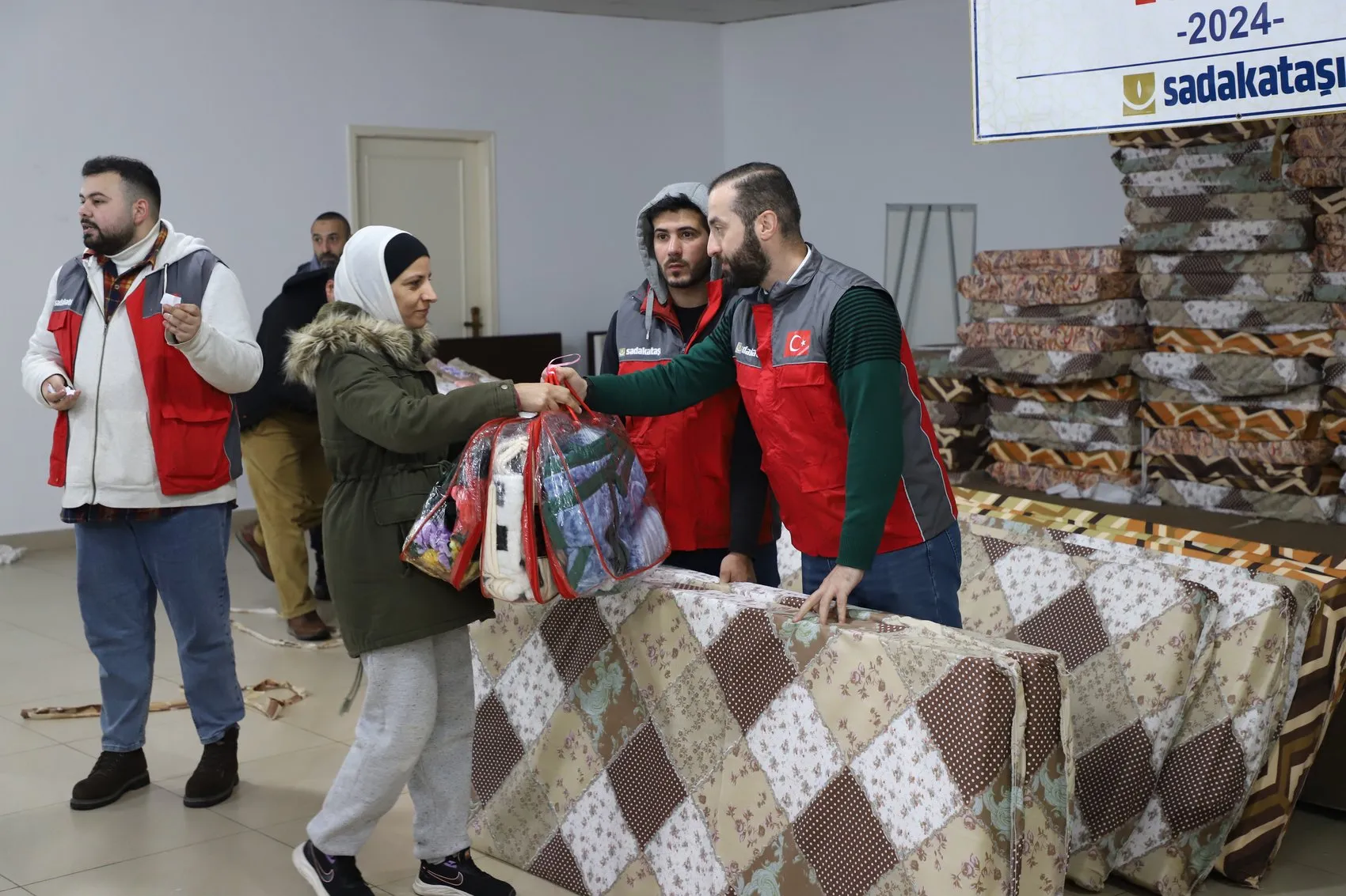 Türkiye'deki sivil toplumdan Lübnan'a 1,2 milyar liralık yardım eli