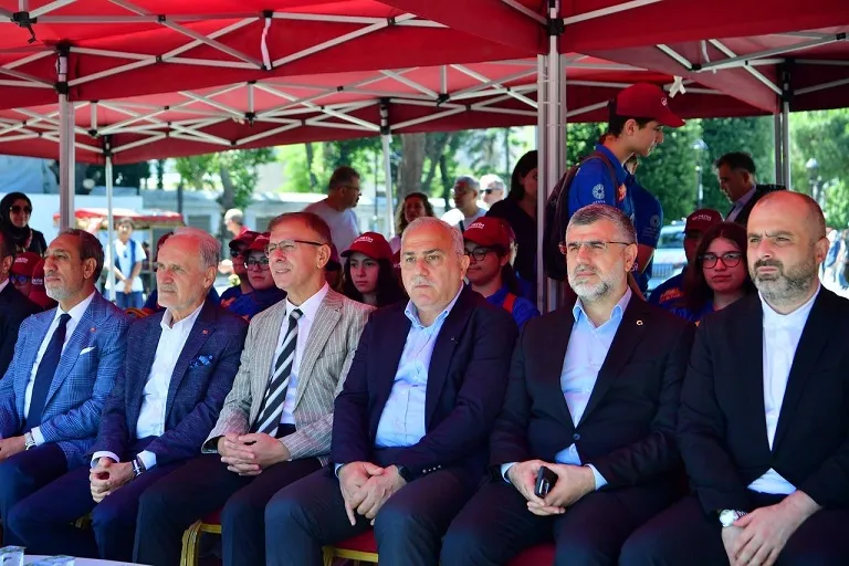 İstanbul’un kalbinde genç rehberler dönemi başladı