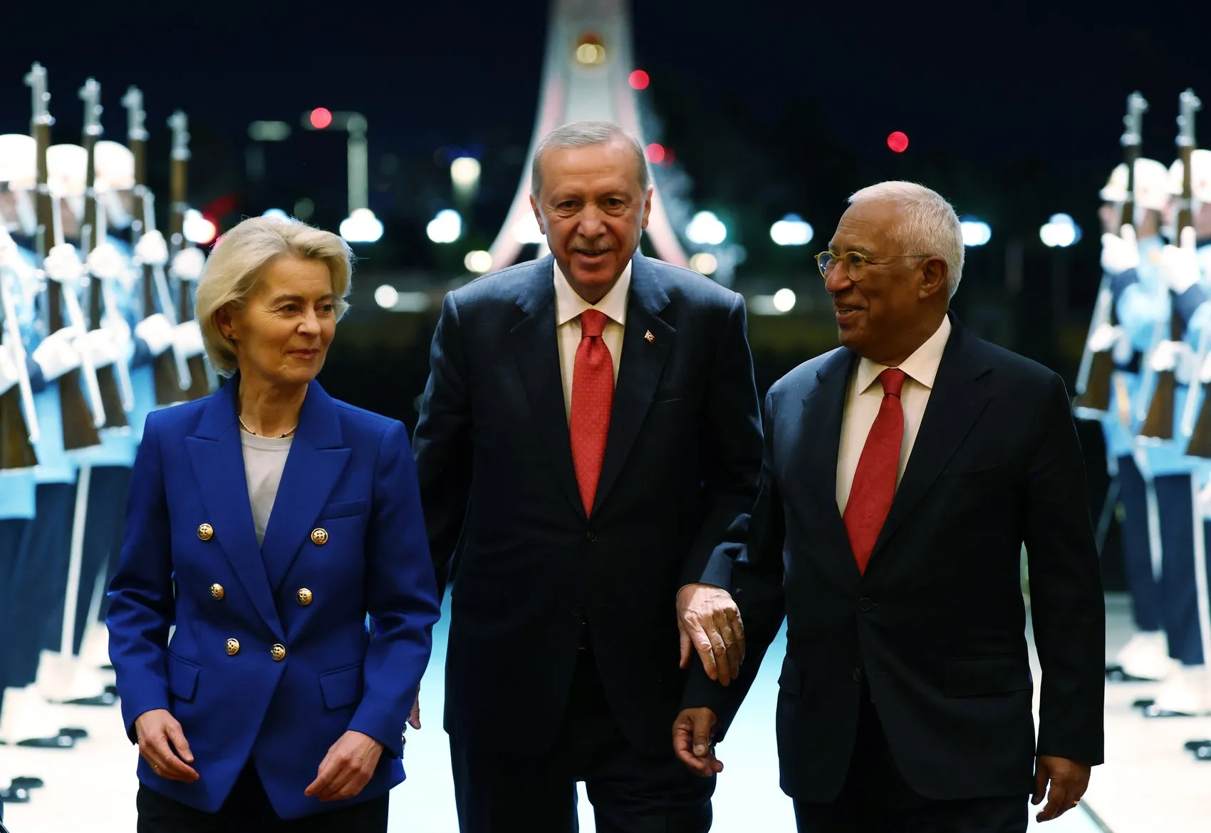 Erdoğan Avrupa Birliği liderleriyle masaya oturdu