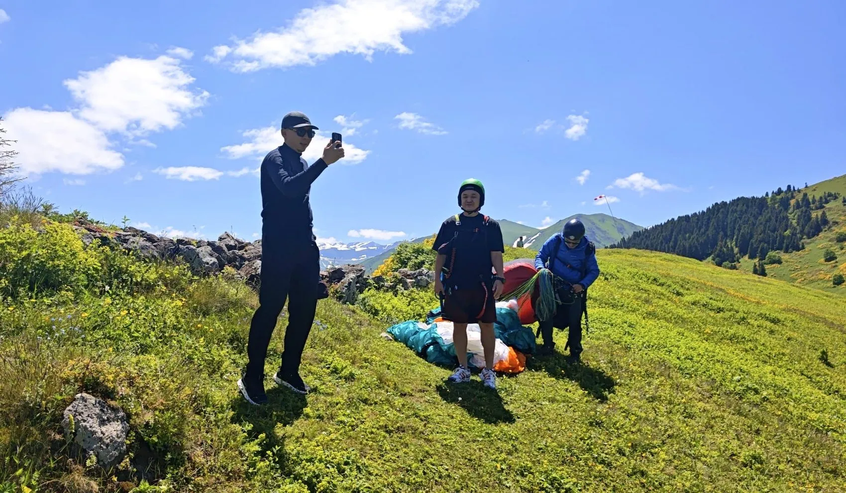 Uzungöl’de yamaç paraşütü sezonu heyecanı başladı