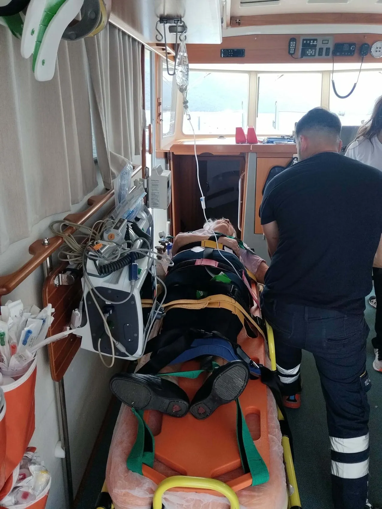 Bodrum açıklarında deniz ambulansı ile üç hasta kurtarıldı