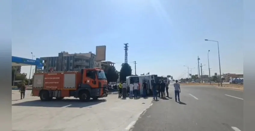 Nusaybin'de TIR kazasından saniyelerle kurtuldular