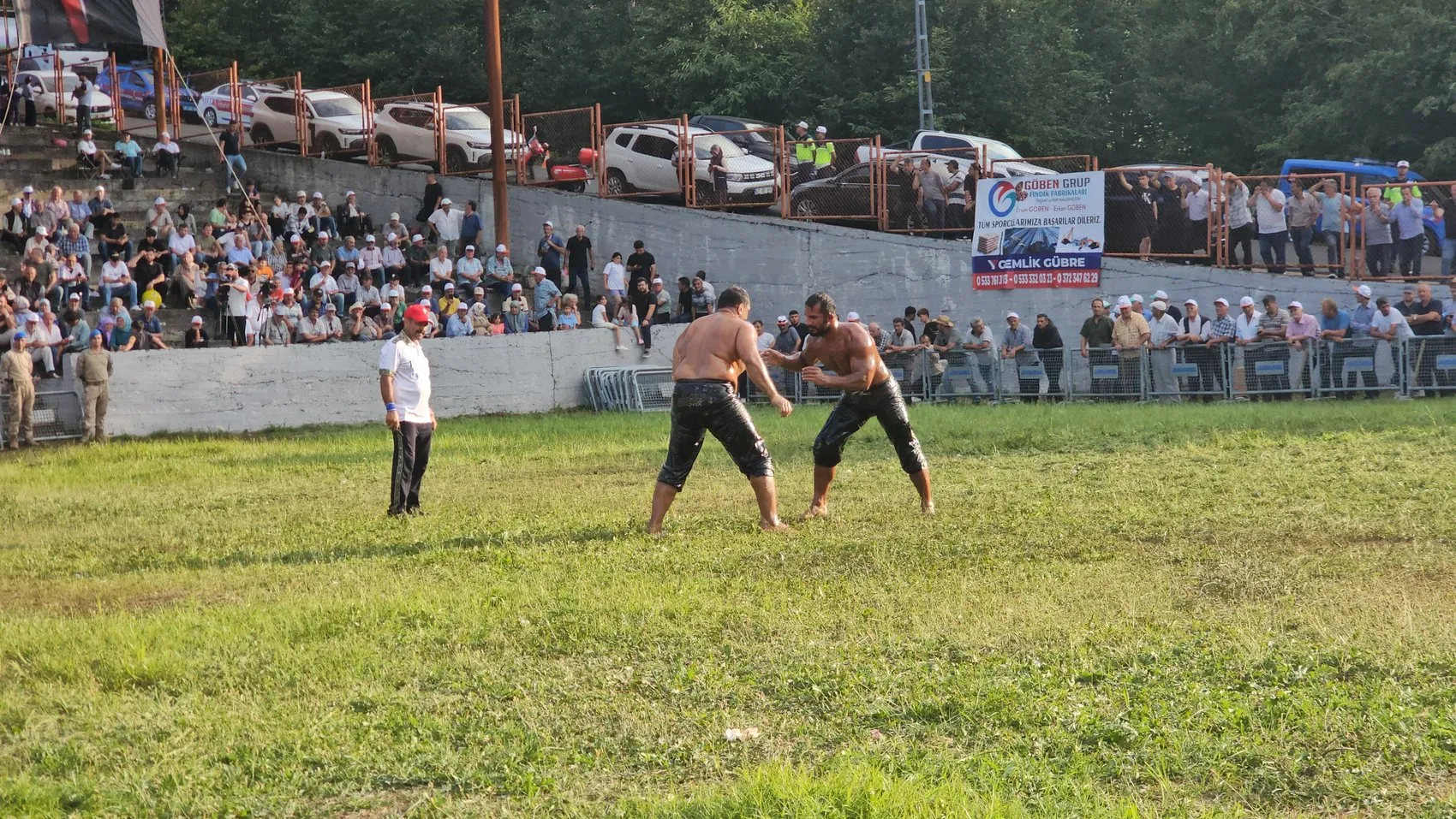 Zonguldak Dağköy güreşlerinde gergin anlar